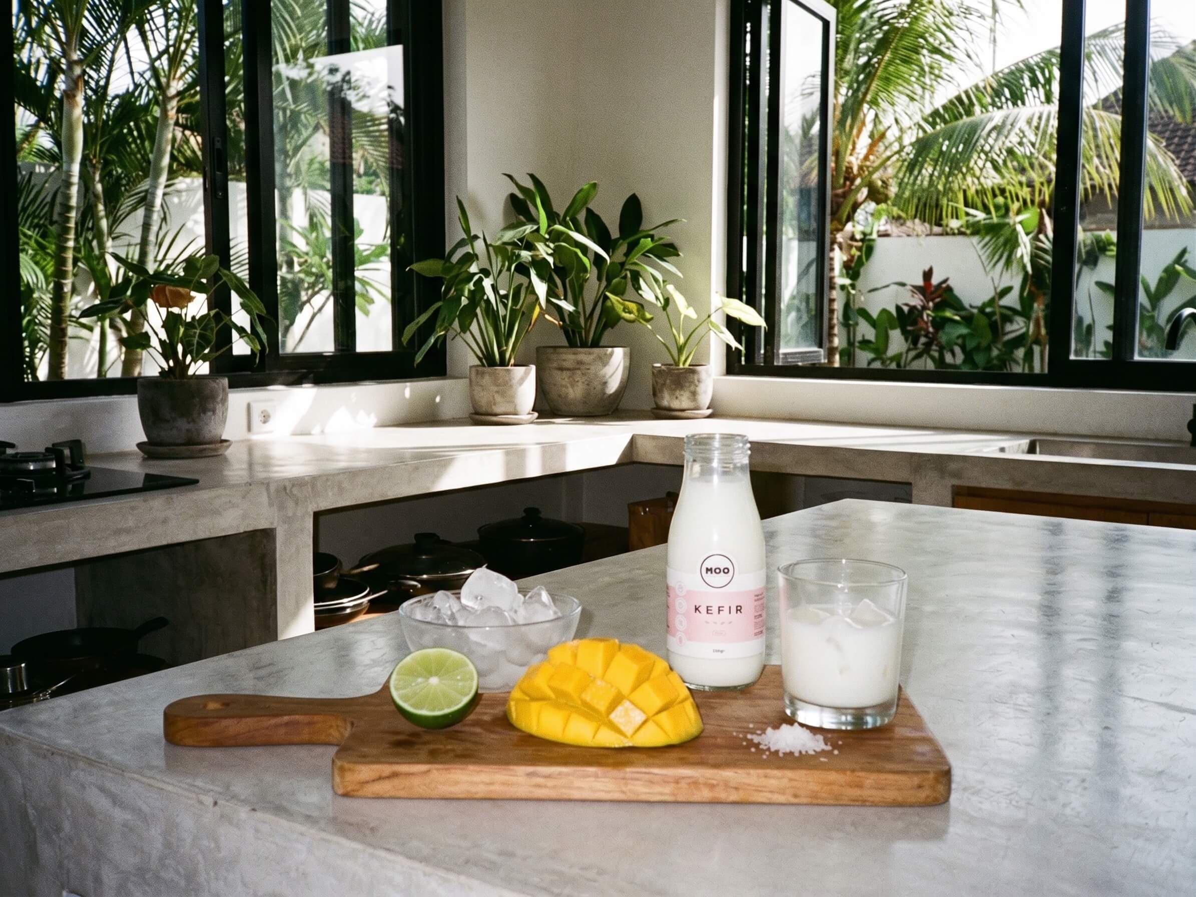 Kefir & mango, no spoon
